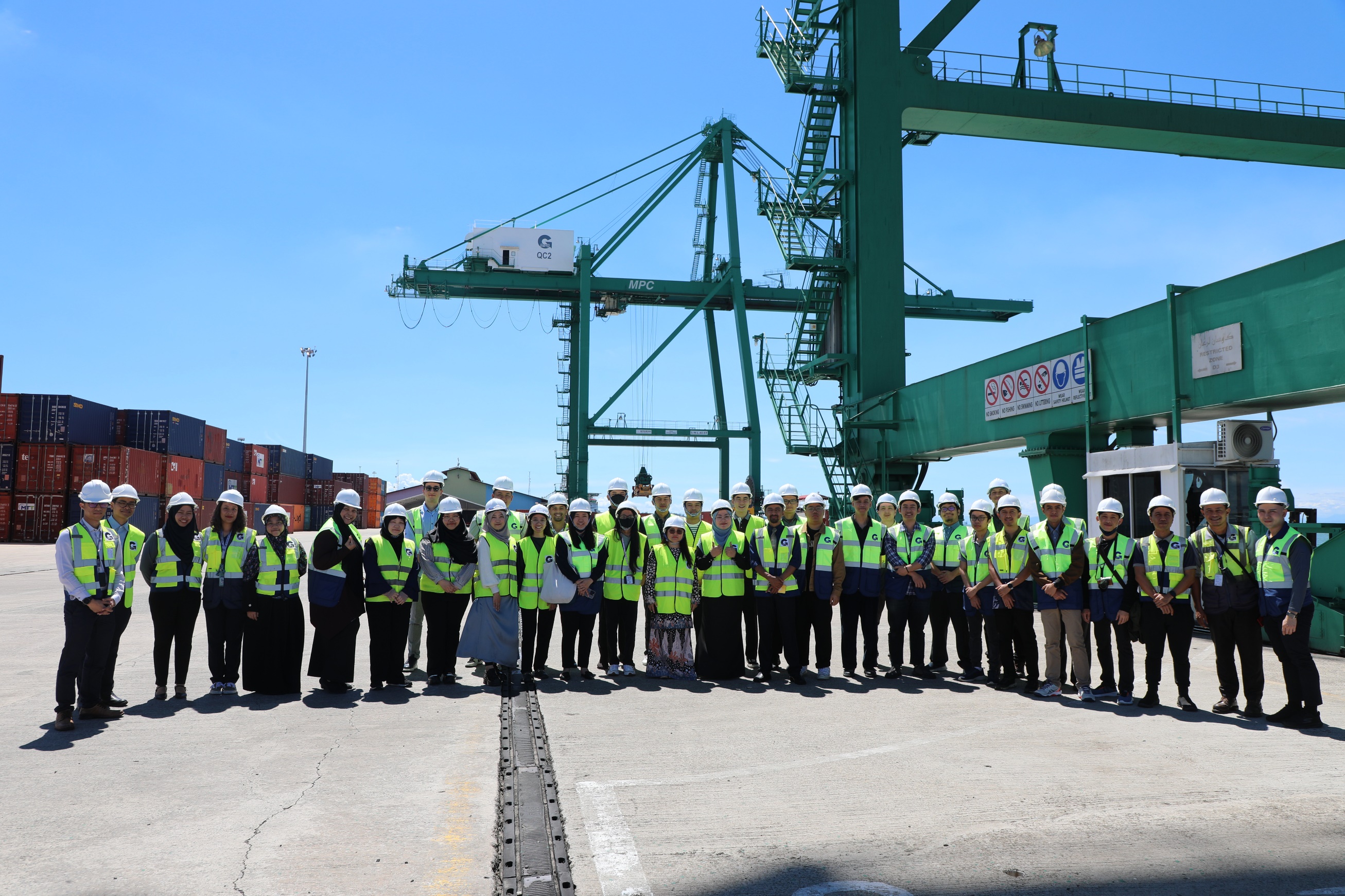 MPC receives a visit from IT students of Kolej IGS | Muara Port Company ...